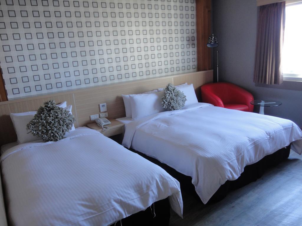Royal Hotel Magong Room photo