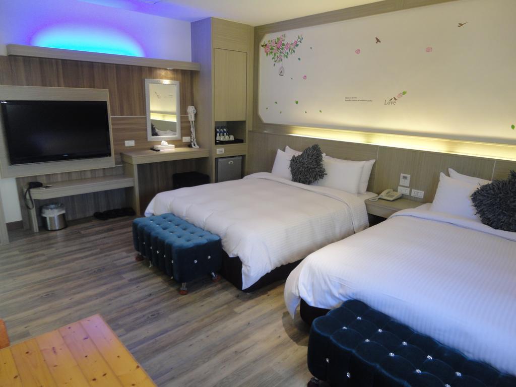 Royal Hotel Magong Room photo
