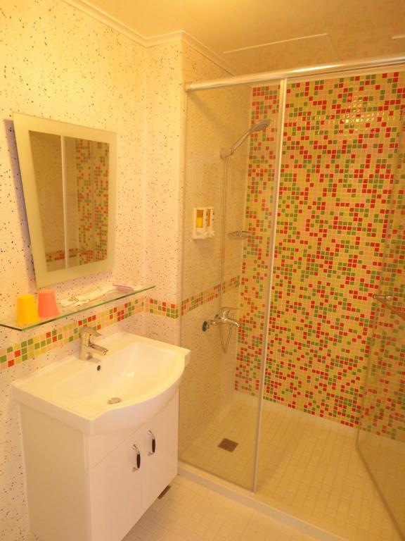 Royal Hotel Magong Room photo