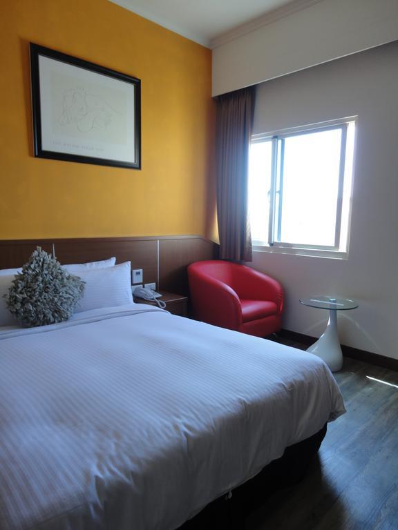 Royal Hotel Magong Room photo