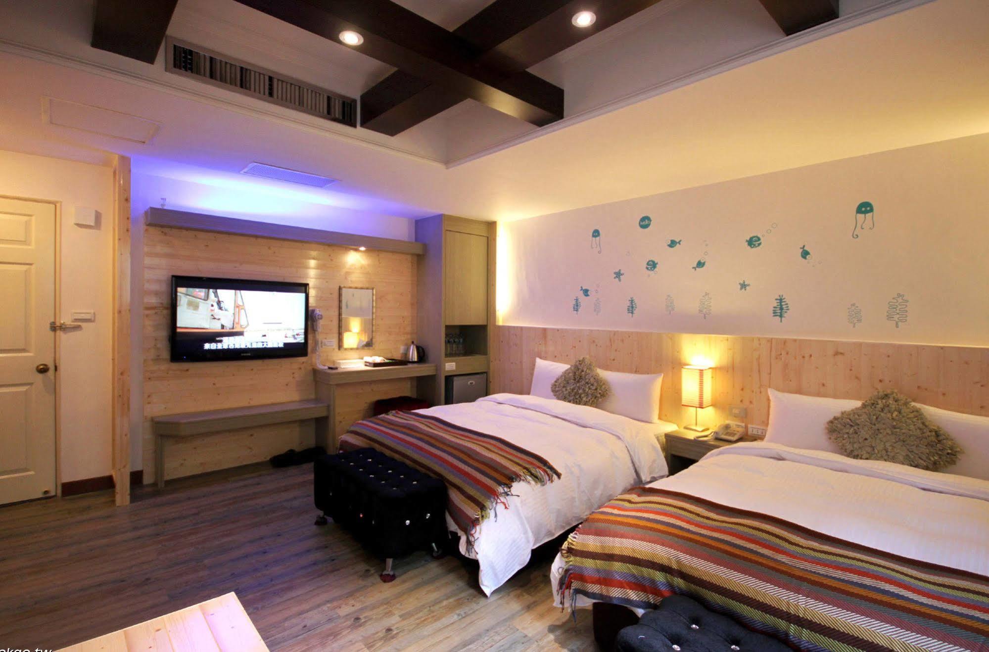 Royal Hotel Magong Exterior photo